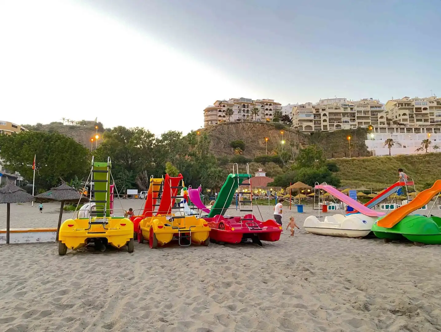 Vista exterior de Piso en venta en Benalmádena con Aire acondicionado, Calefacción y Terraza