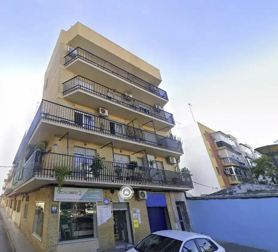 Pis amb terrassa en venda a Avenida AVENIDA DE BELLAVISTA