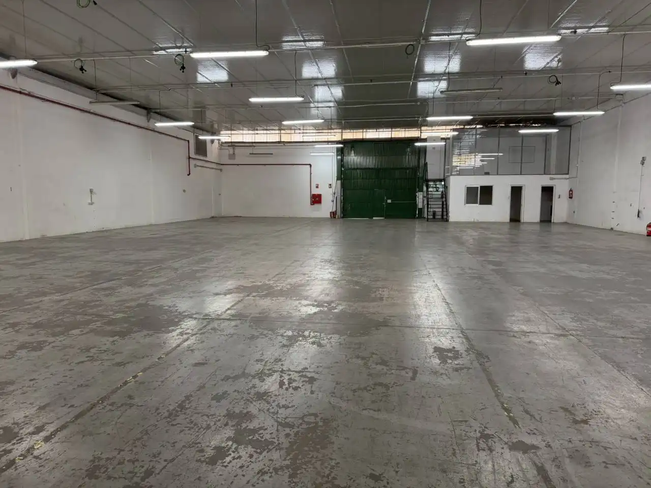 Industrial building to rent in Avenida Juan Ramón Jiménez