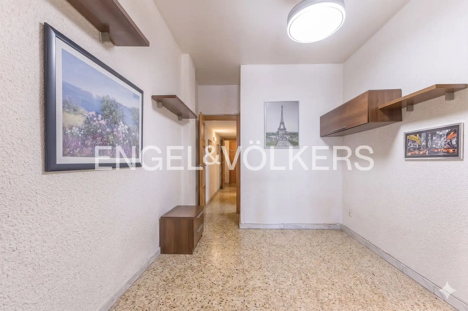 Flat for sale in Barcelona  with Air Conditioner, Heating and Balcony