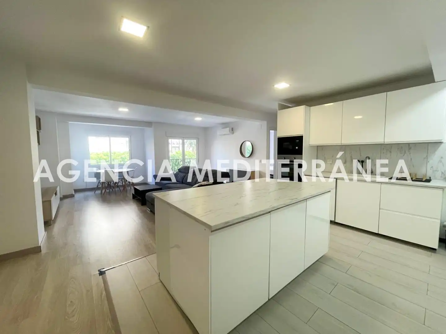 Wohnung zur Miete in Mont-Olivet