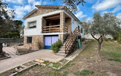 Exterior view of House or chalet for sale in Aldea del Fresno  with Heating, Private garden and Terrace
