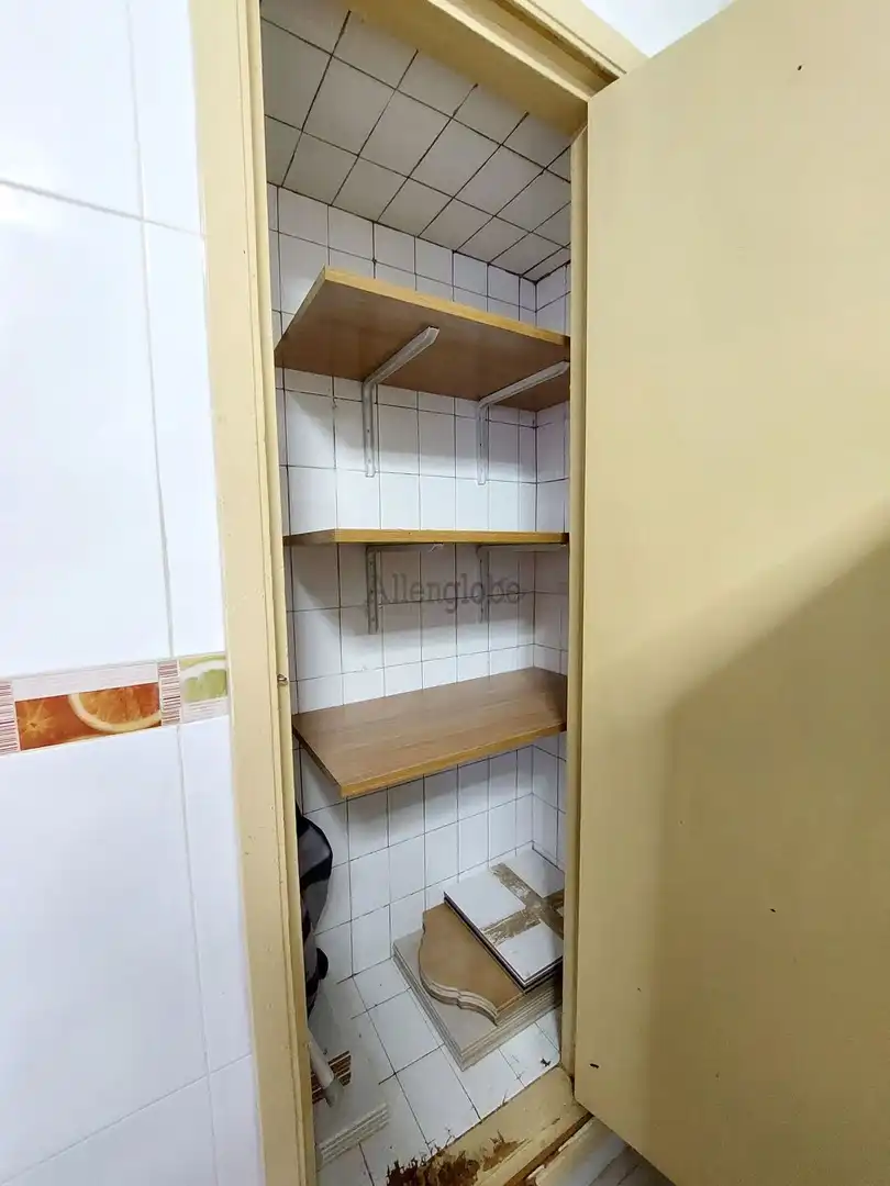 Cocina de Piso en venta en Oviedo  con Calefacción