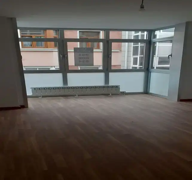 Pis en venda a PAZ, Os Mallos