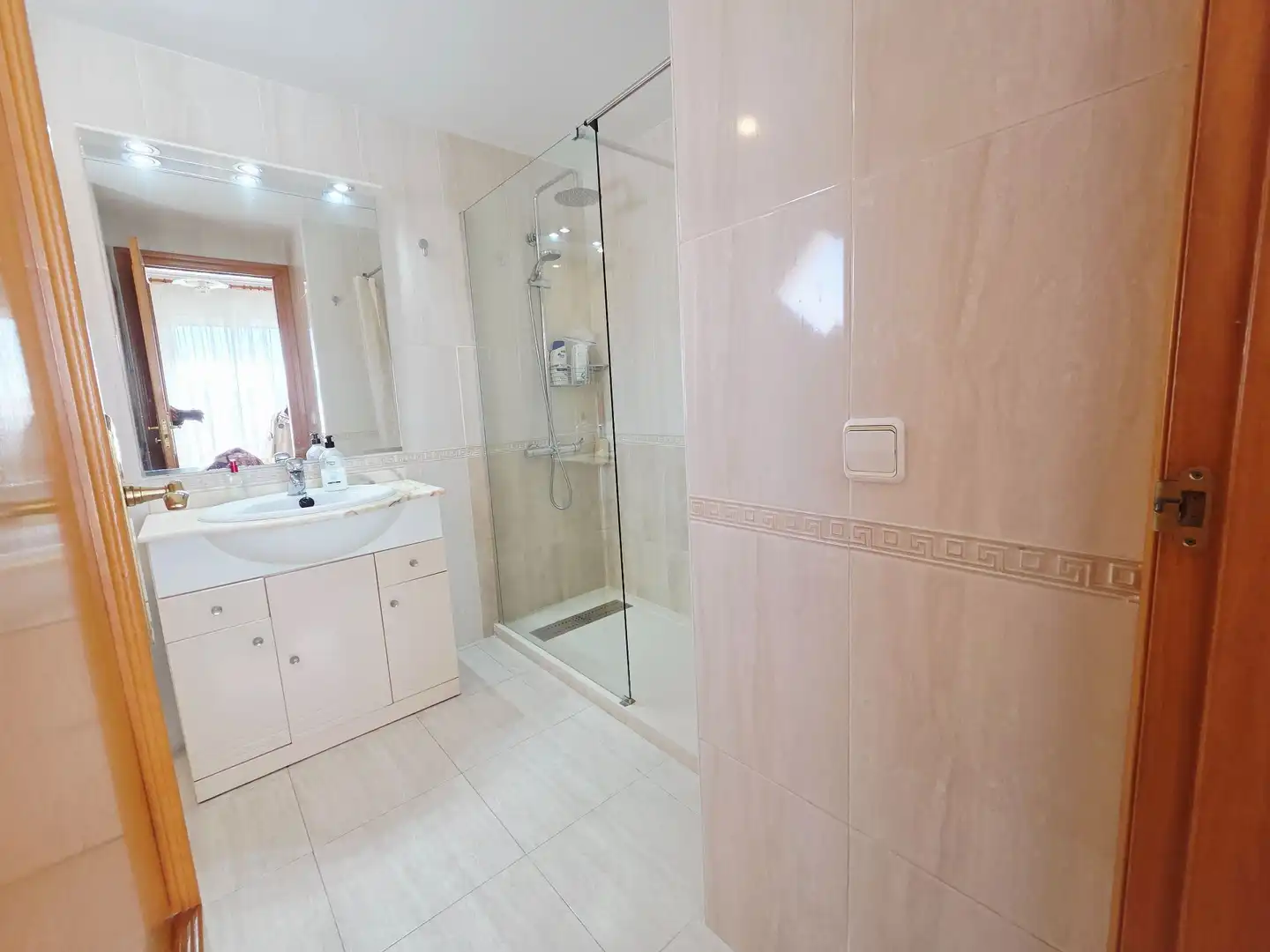 Bathroom of Flat for sale in Calafell  with Air Conditioner, Heating and Storage room