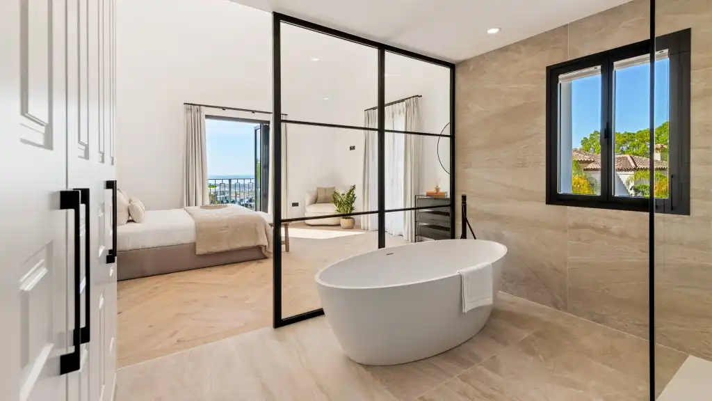 Chalet con piscina en venta en La Quinta, imagen 23