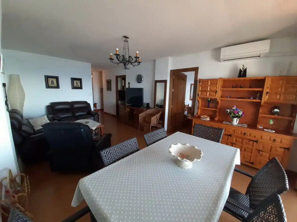 Comedor de Piso de alquiler en Almuñécar con Aire acondicionado, Terraza y Piscina