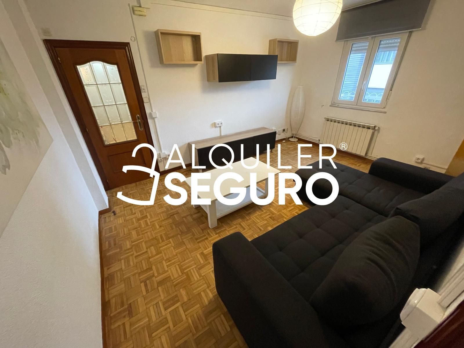 Living room of Flat for rent in  Madrid Capital  with Air Conditioner, Heating and Furnished