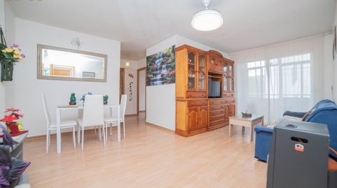 Foto 2 de Piso en venta en Avenida de las Naciones, Centro, Fuenlabrada