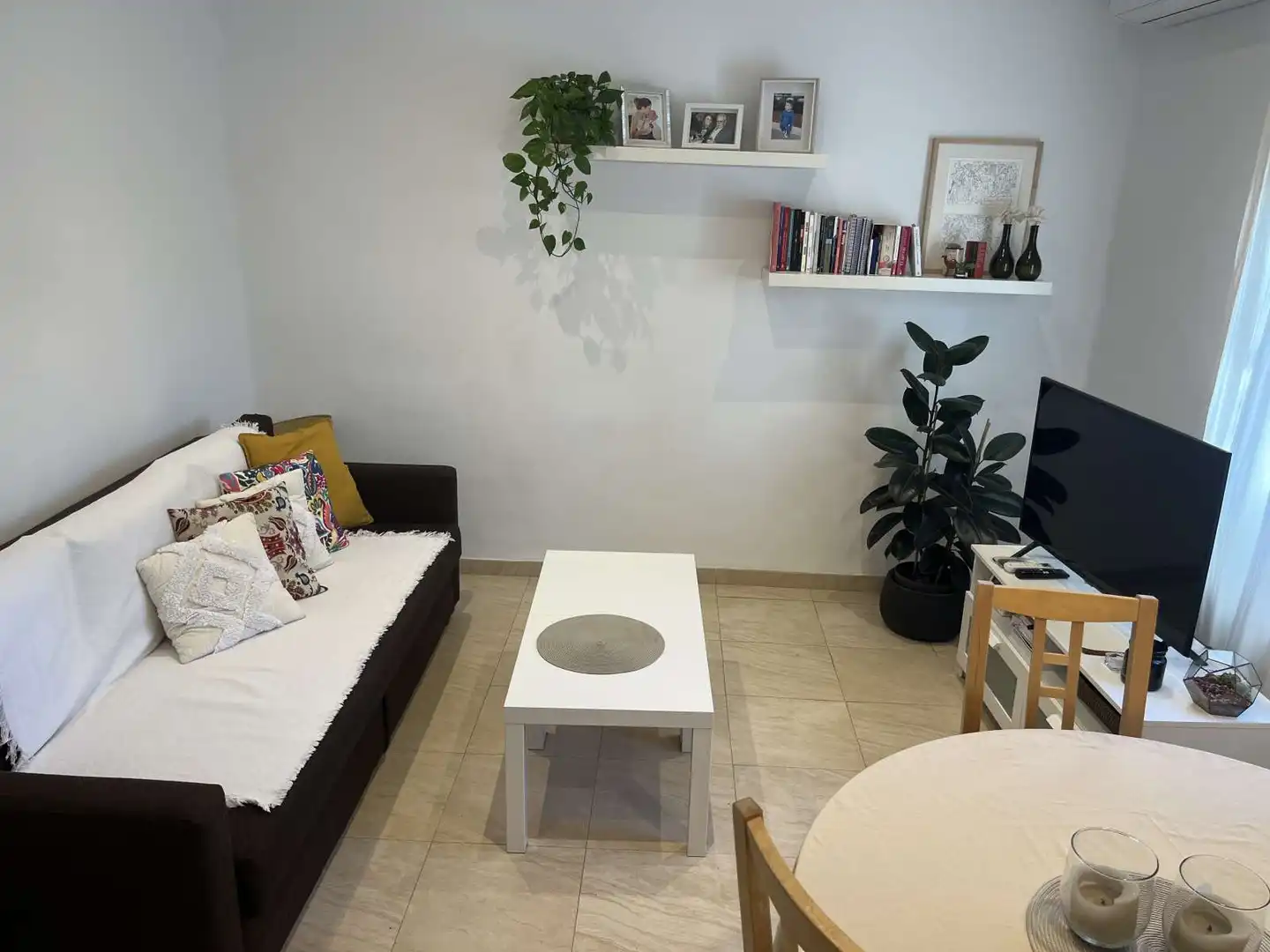 Sala d'estar de Apartament per a compartir en  Madrid Capital amb Aire condicionat, Calefacció i Terrassa
