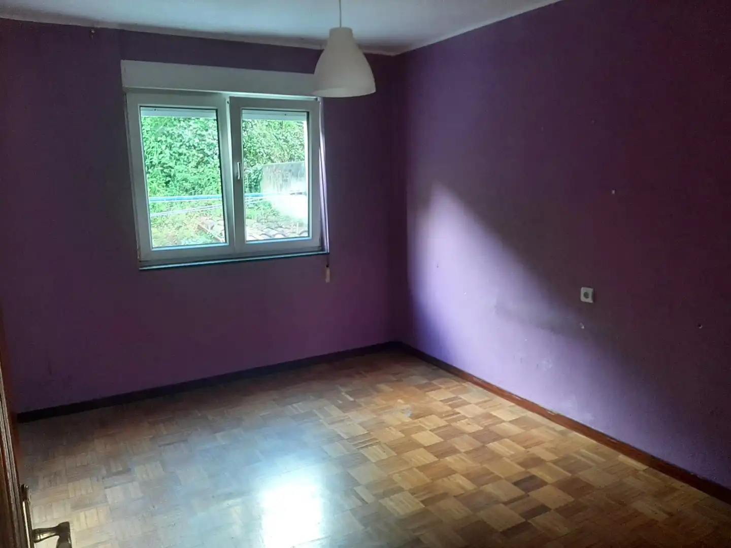 Habitación de Piso en venta en Lena con Parquet, Trastero y Lavadora
