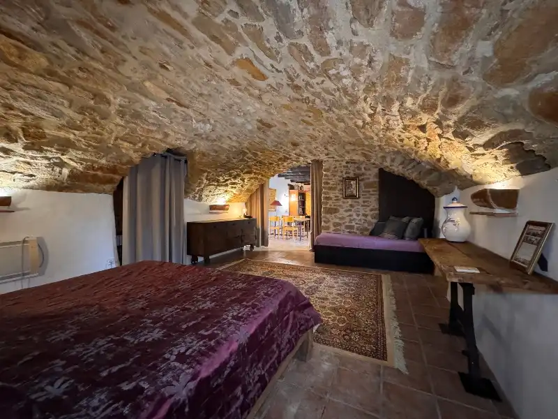 Finca rústica en venta en Ullastret con Aire acondicionado, Calefacción y Jardín privado