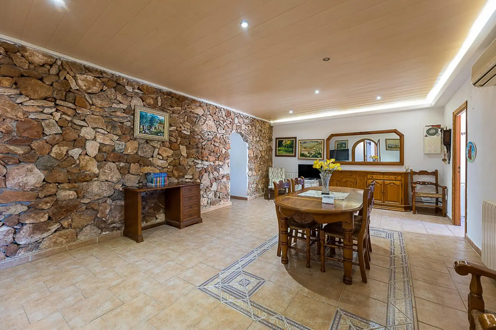 Esszimmer von Country house zum Verkauf in  Palma de Mallorca mit Klimaanlage, Heizung und Privatgarten