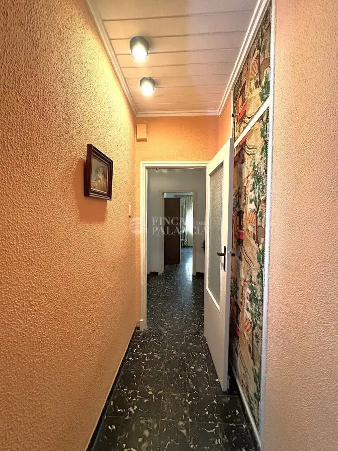 Flat for sale in Valencia  with Balcony