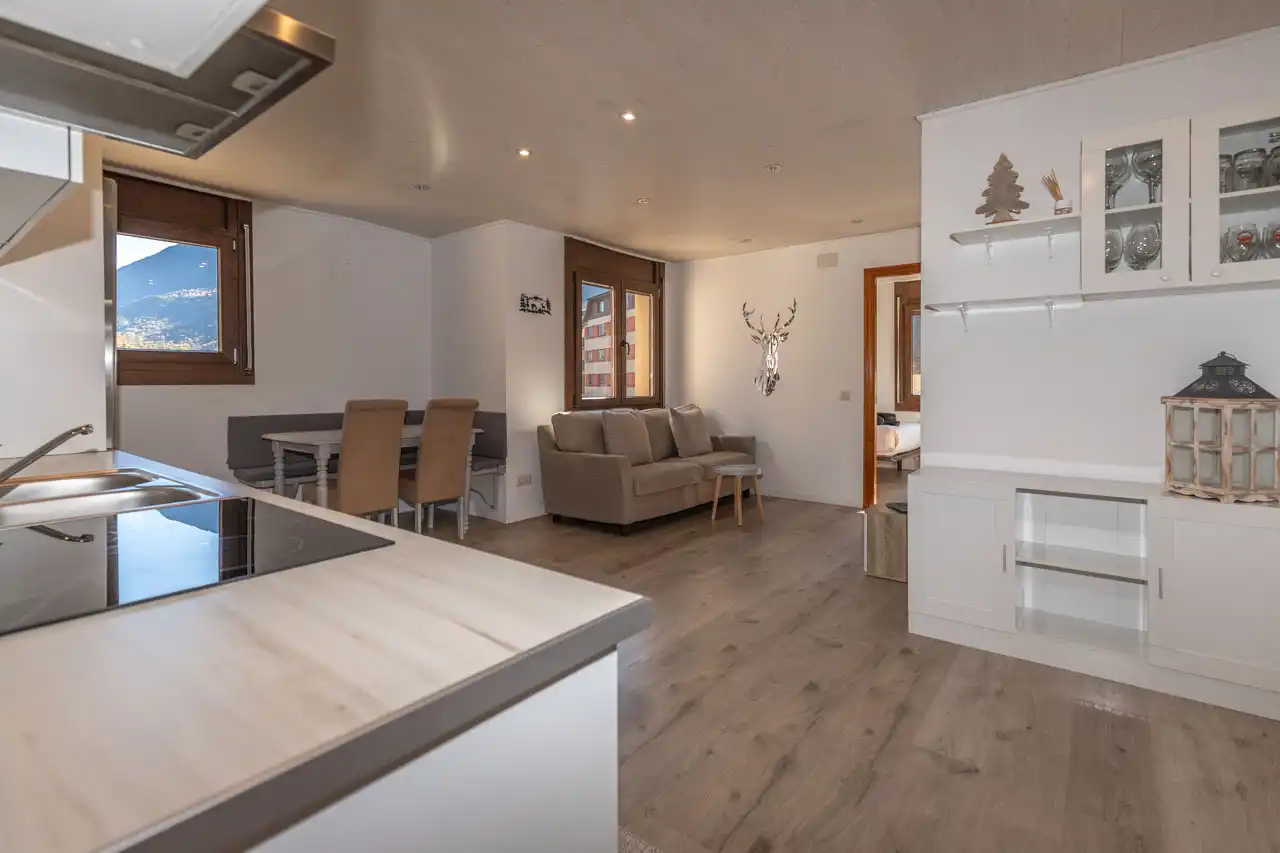 Cuina de Apartament en venda en Vielha e Mijaran amb Calefacció, Parquet i Traster