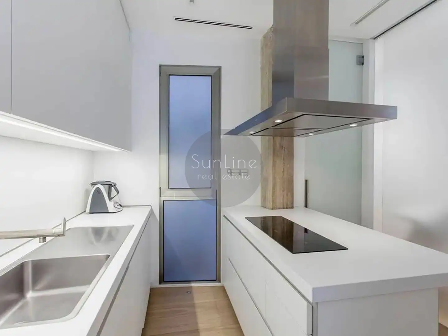 Kitchen of Flat for rent in Valencia  with Air Conditioner, Furnished and Pets allowed