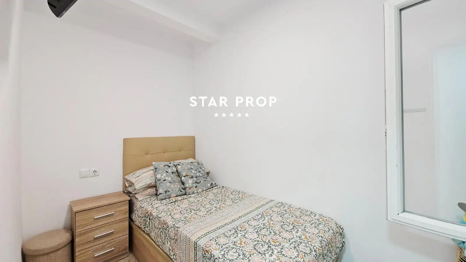 Bedroom of Flat for sale in Roses  with Heating, Terrace and Oven