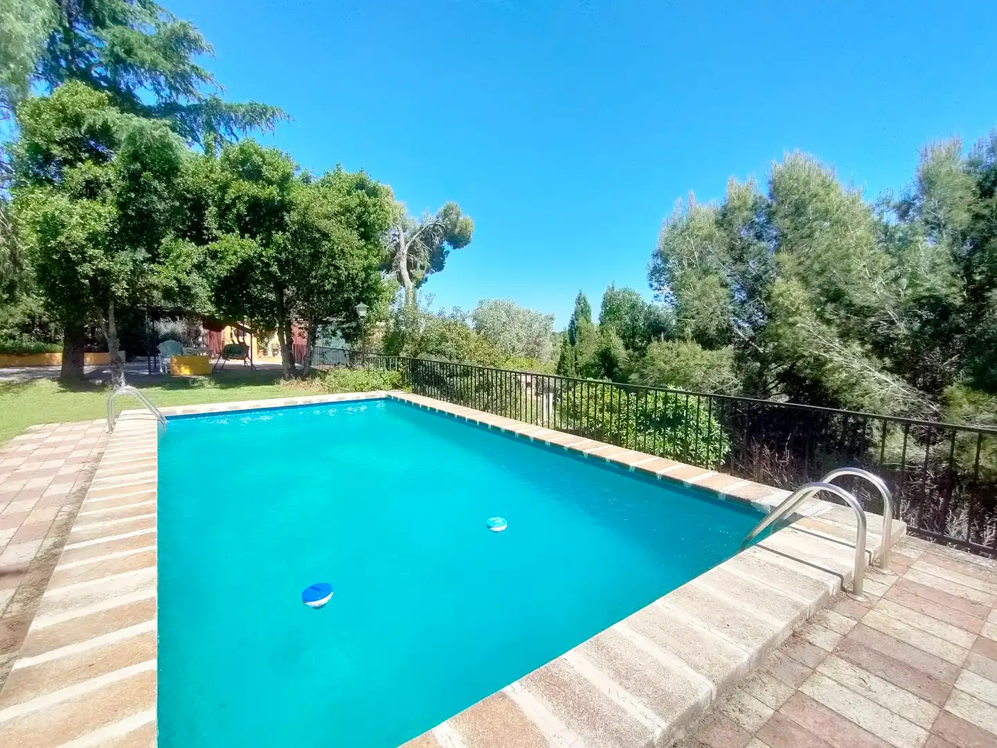 Swimming pool of Houses for sale in Godelleta  with Air Conditioner, Private garden and Terrace