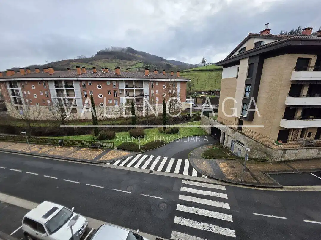 Vista exterior de Piso en venta en Zegama con Calefacción, Terraza y Trastero