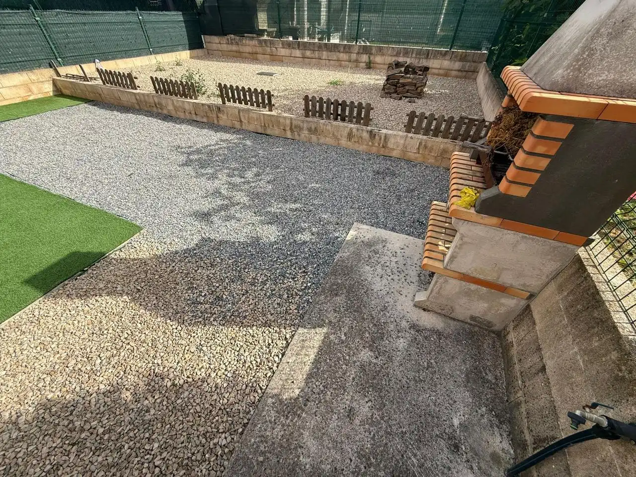 Terrassa de Casa adosada en venda en Cacabelos amb Calefacció i Jardí privat