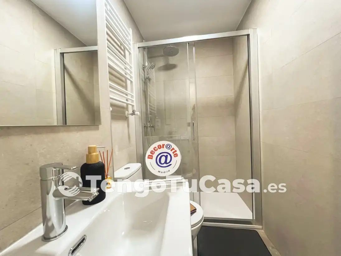 Baño de Piso en venta en Madrid con Aire acondicionado, Calefacción y Parquet