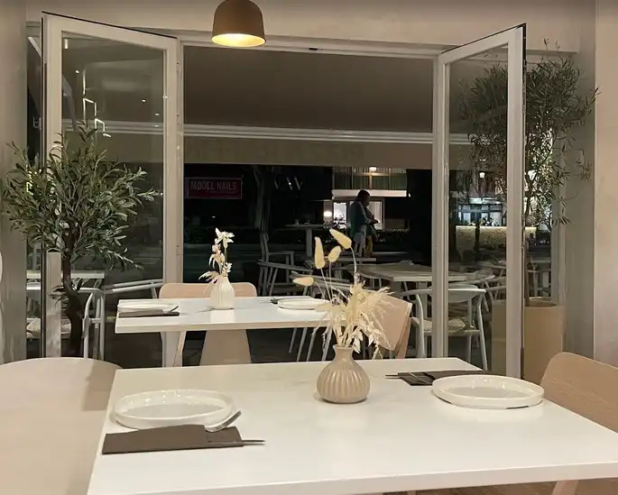 Locale commerciale in cessione a Avenida Ricardo Soriano 56, imagen 5