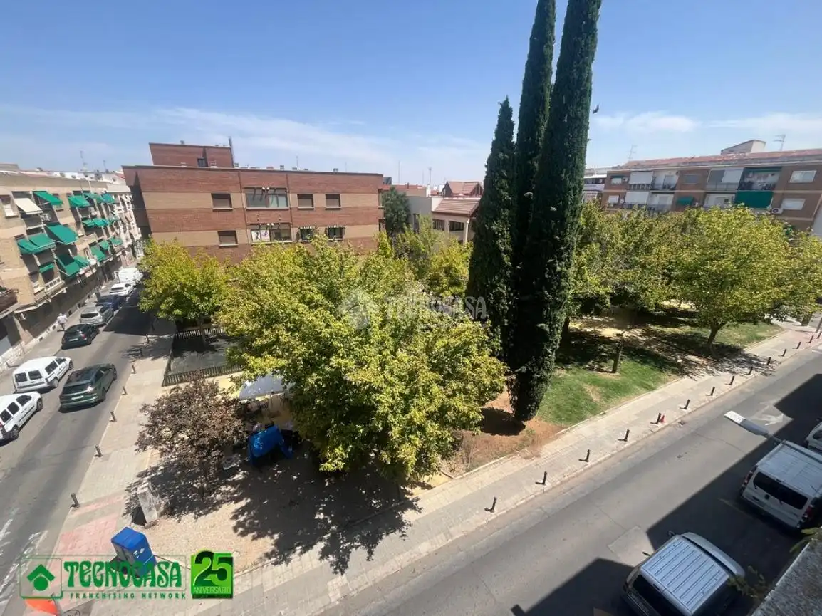 Vista exterior de Pis en venda en Ciudad Real amb Calefacció