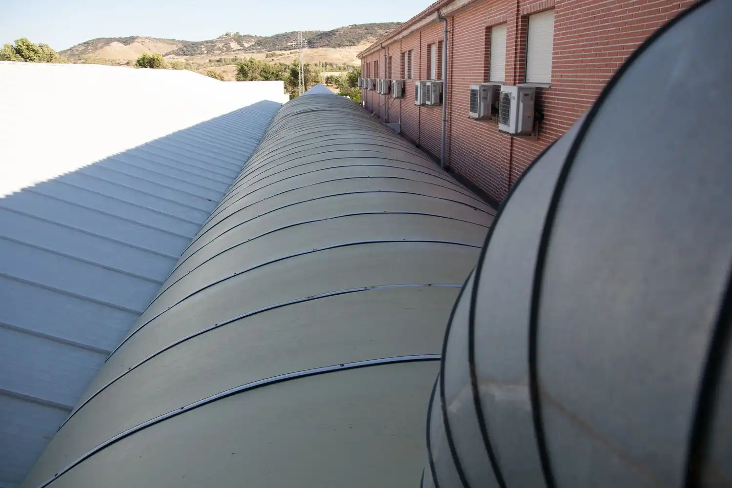 Vista exterior de Edificio en venta en Villalbilla