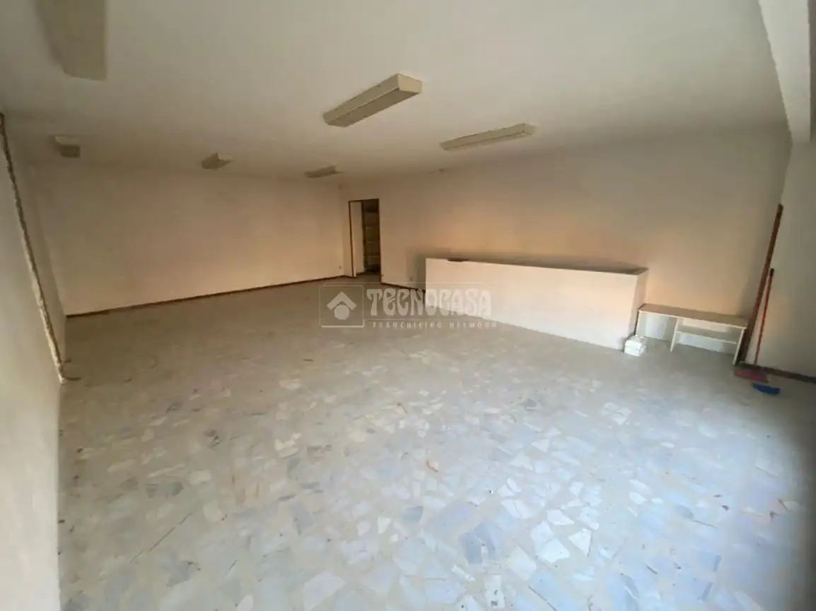 Commercial properties for sale in Cenicientos