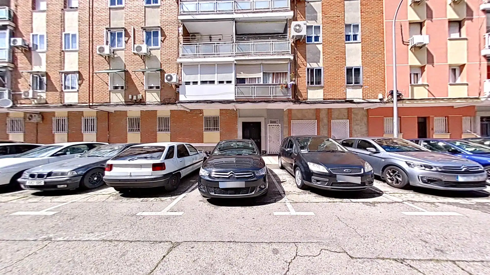 Aparcament de Apartament en venda en Parla
