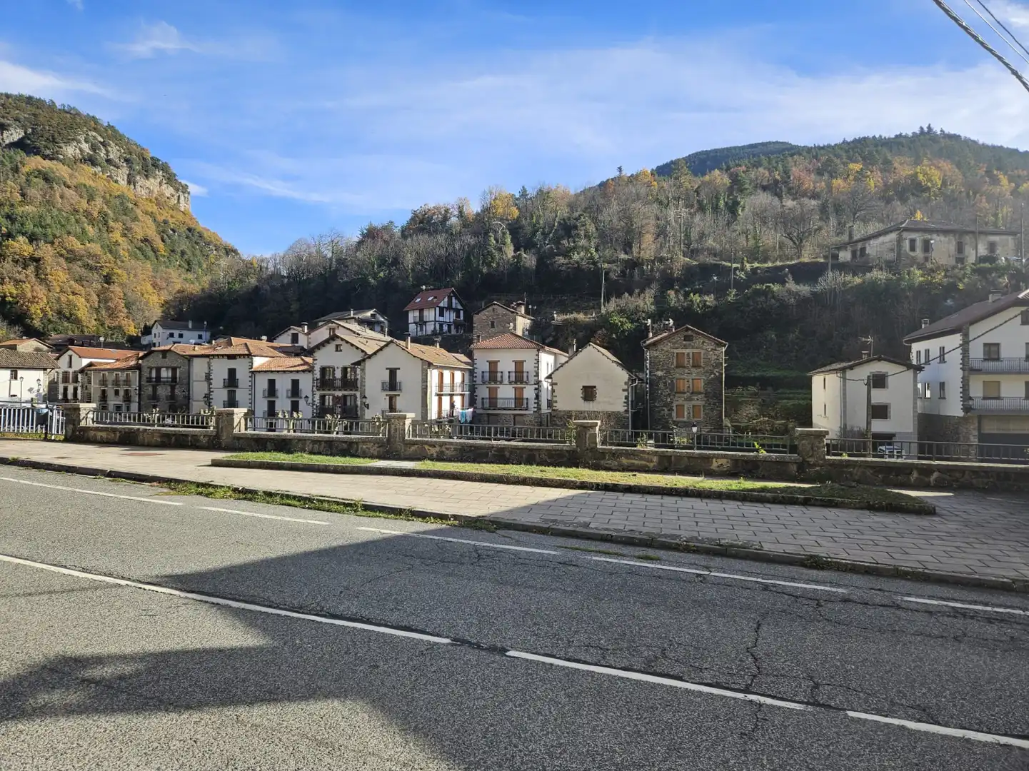 Vista exterior de Casa adosada en venta en Urzainqui / Urzainki con Calefacción y Trastero