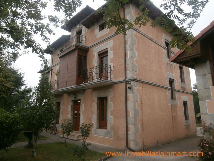 Exterior view of House or chalet for sale in Merindad de Montija  with Private garden, Terrace and Storage room