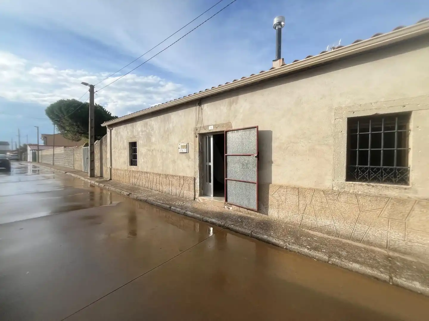 Vista exterior de Finca rústica en venta en Martín de Yeltes, Salamanca