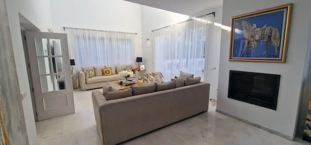 Detached house with pool for sale in La Mairena, imagen 9
