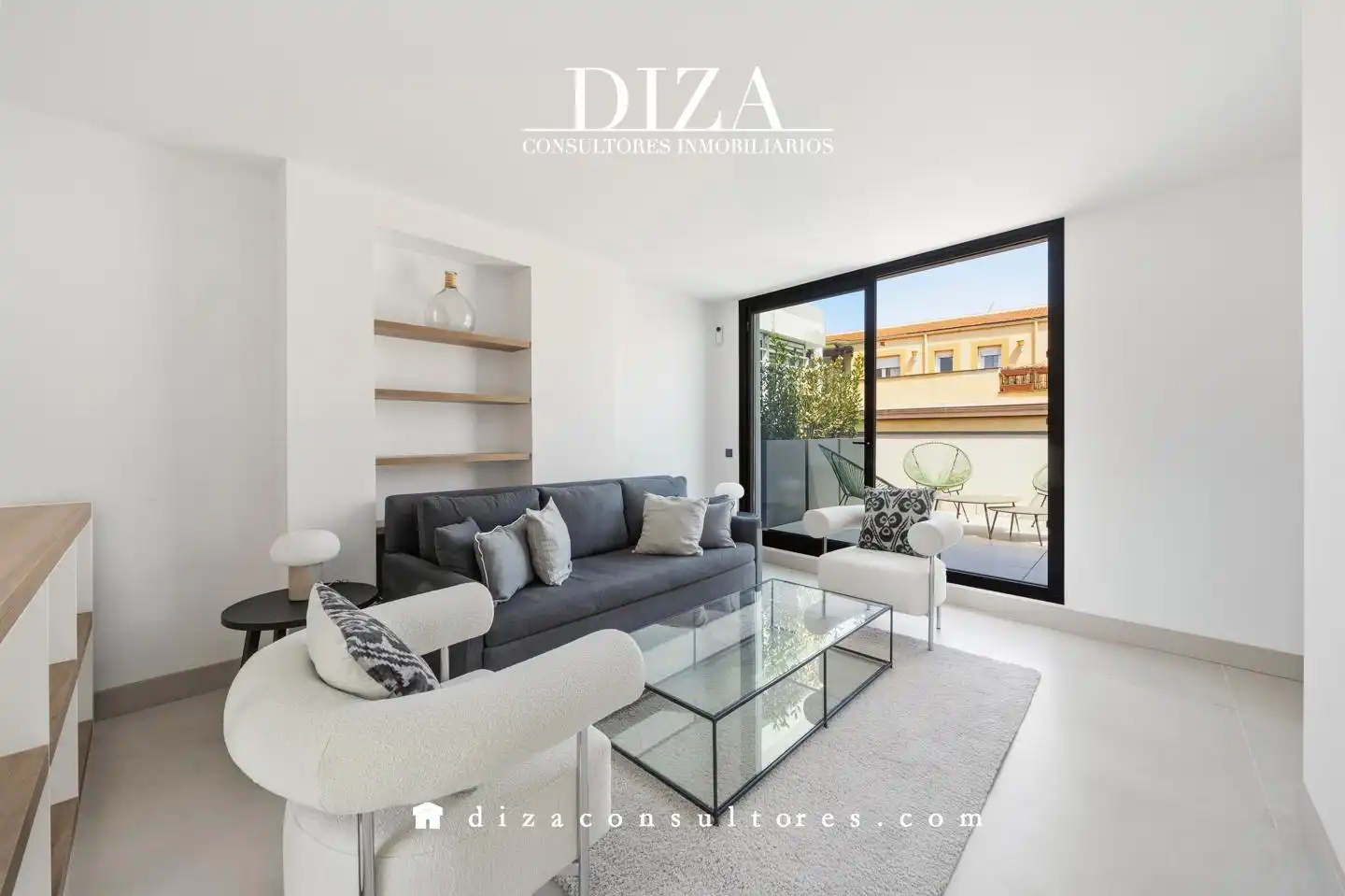 Sala d'estar de Dúplex en venda en Madrid amb Aire condicionat, Calefacció i Terrassa
