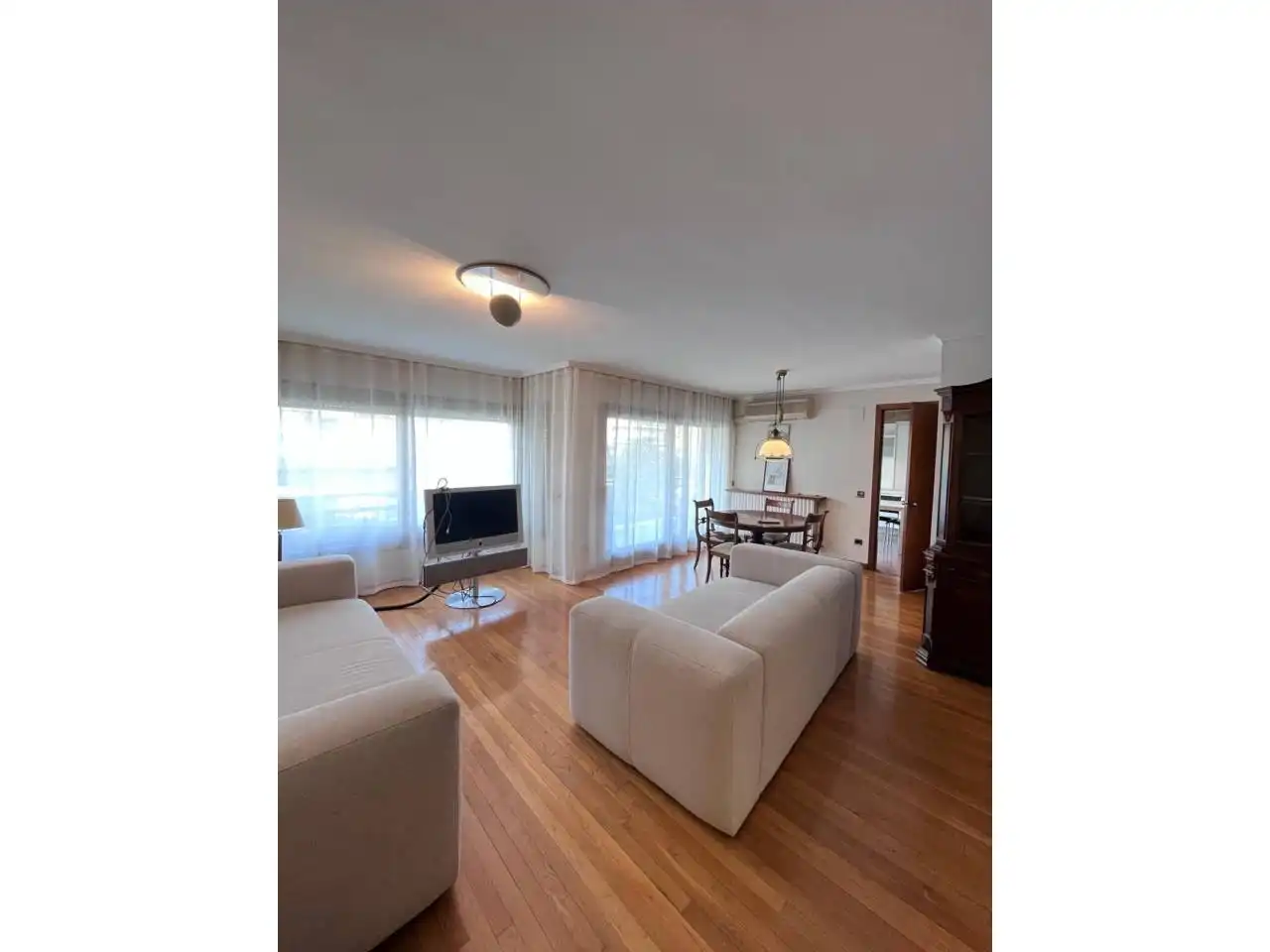 Flat for rent in Travesia Carril, Eixample Nord