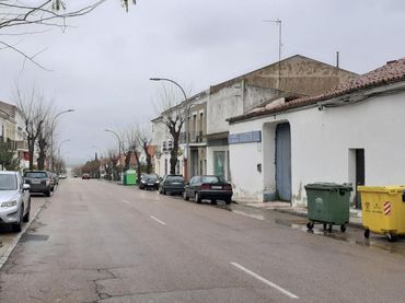 Terreno residencial en venta en Avenida del General Luxán 4