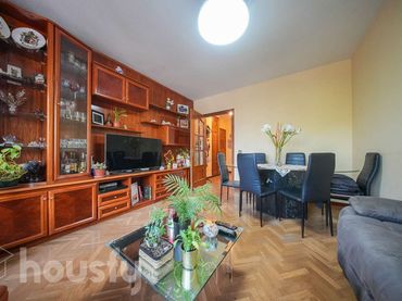 Piso con balcón en venta en Calle de Javier de Miguel .