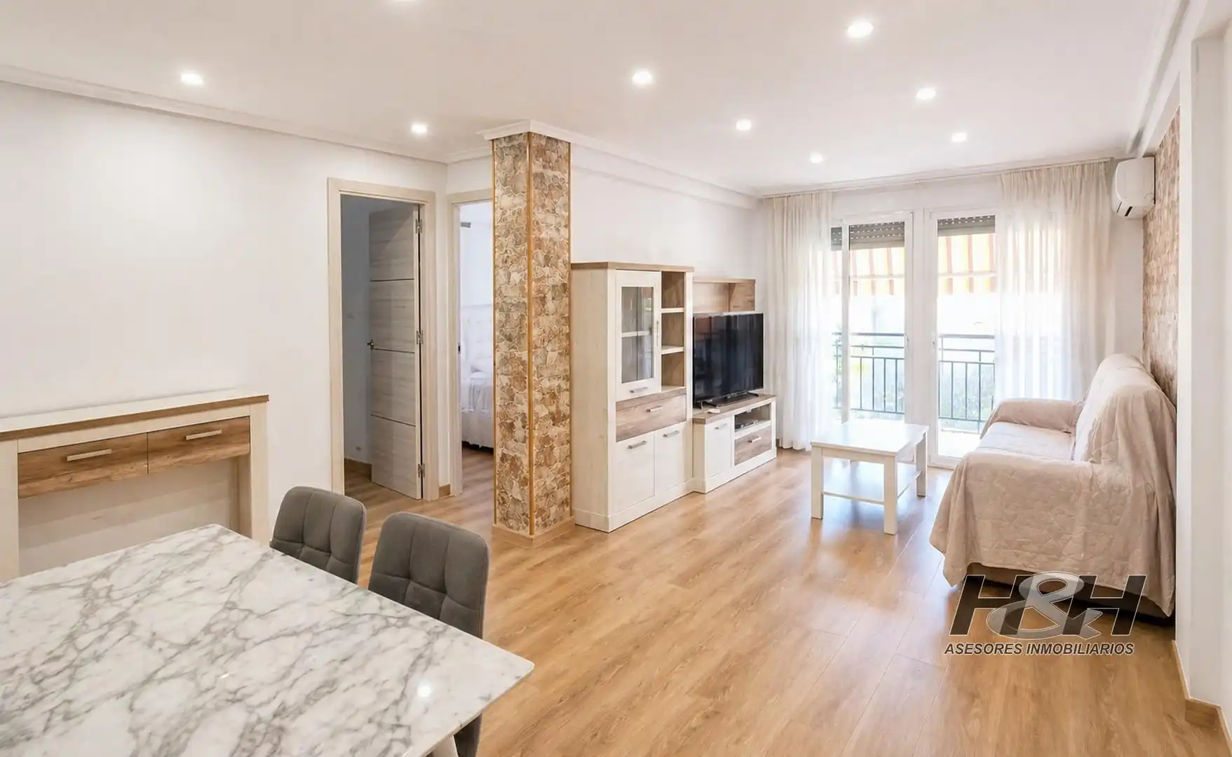 Sala de estar de Piso en venta en Burjassot con Aire acondicionado, Parquet y Balcón