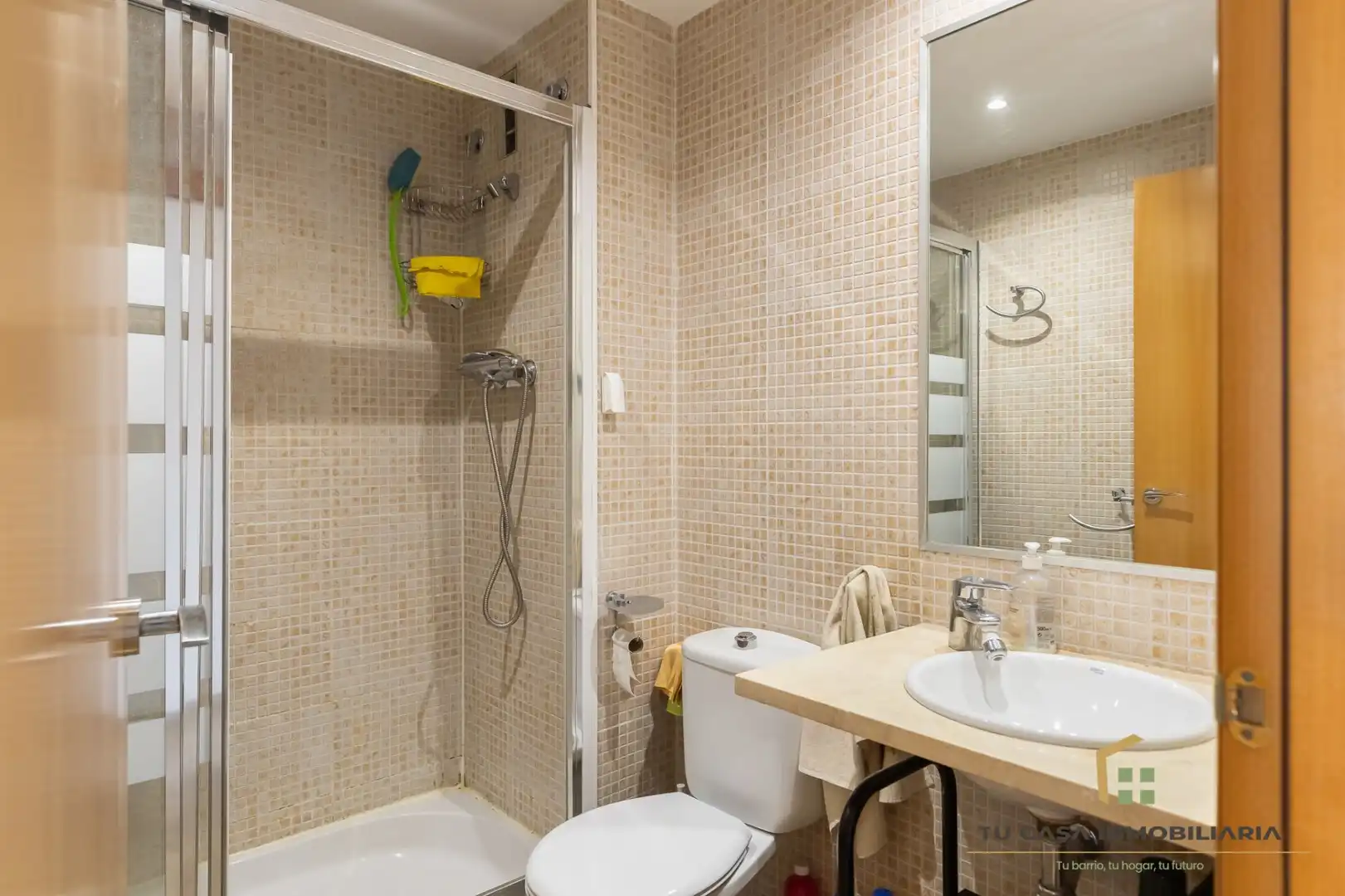 Baño de Piso en venta en Badalona con Aire acondicionado, Calefacción y Terraza