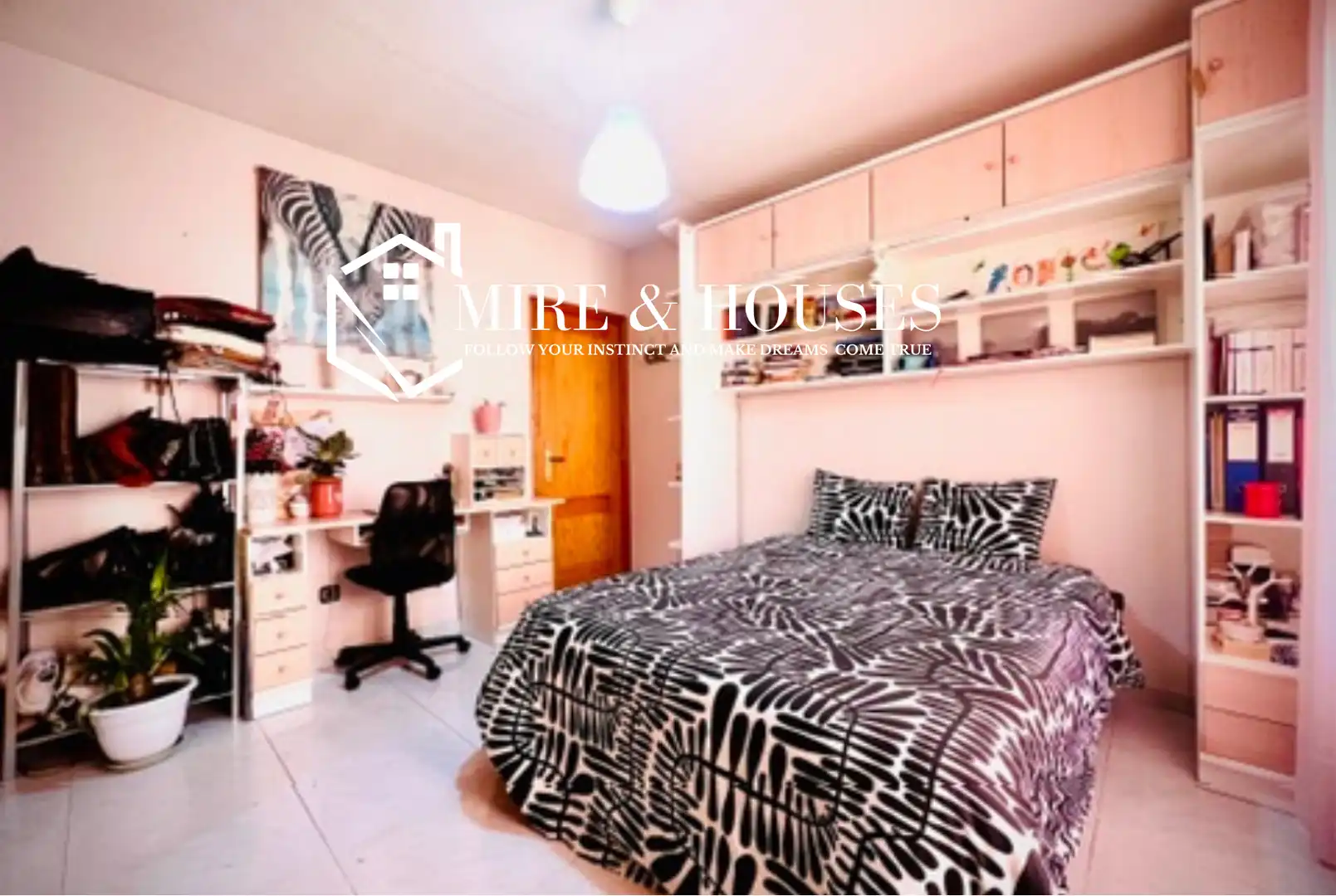 Habitación de Casa adosada en venta en El Molar (Madrid) con Calefacción, Jardín privado y Terraza