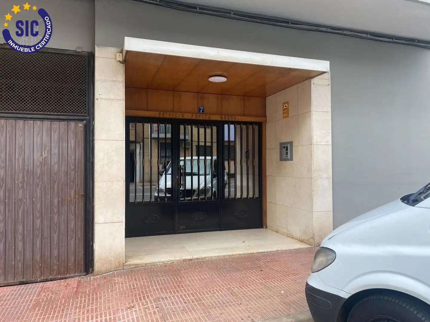 Pis amb terrassa en venda a Avenida Avenida Nueve de Octubre, imagen 2