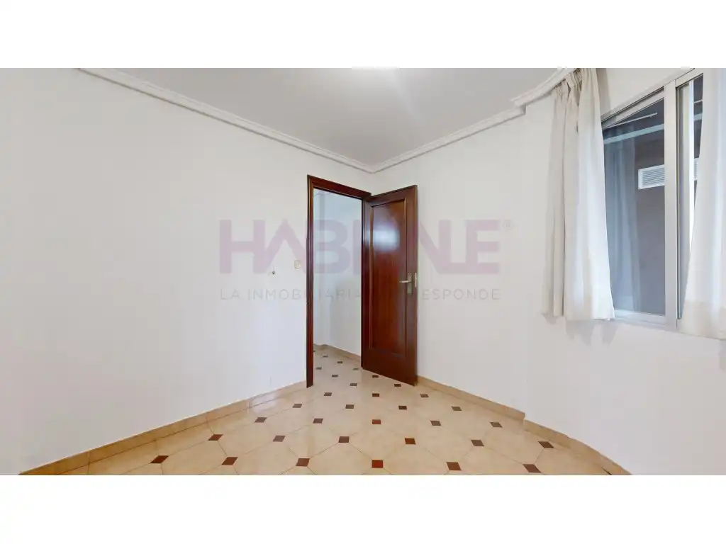 Bedroom of Flat for sale in Valencia  with Balcony