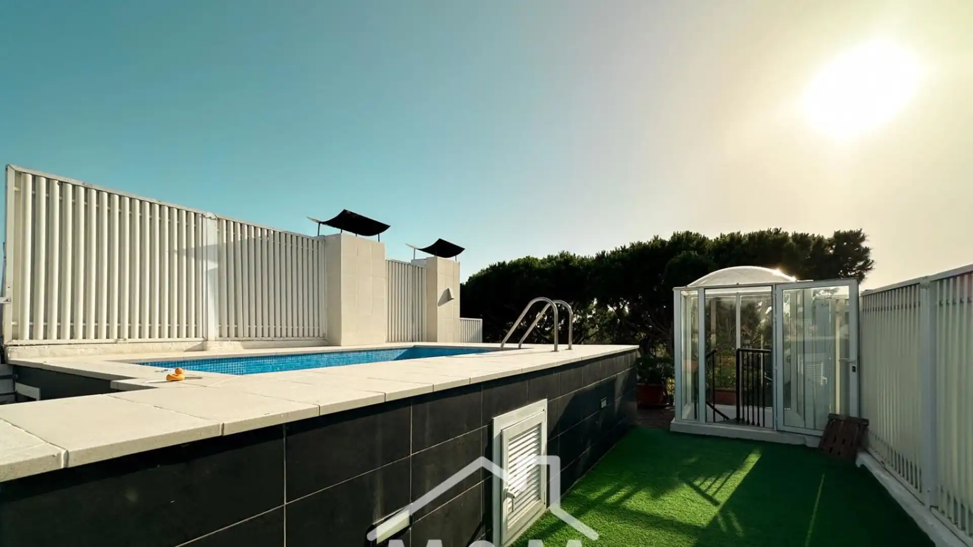 Piscina de Àtic de lloguer en Castelldefels amb Calefacció, Terrassa i Piscina comunitària