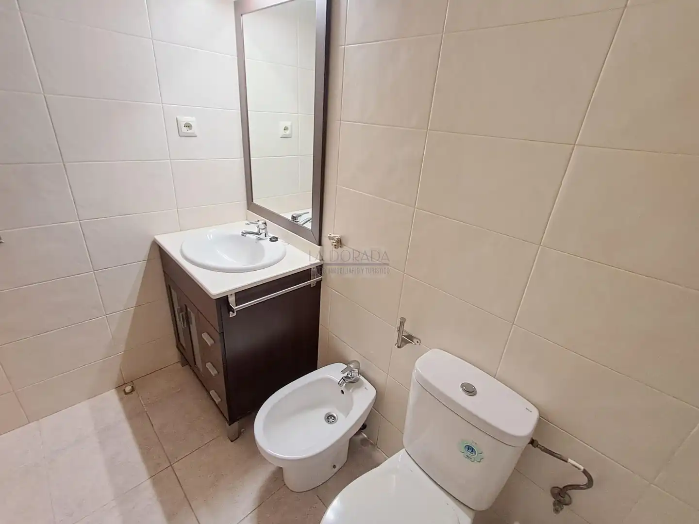 Baño de Piso en venta en Mont-roig del Camp con Aire acondicionado, Amueblado y Horno