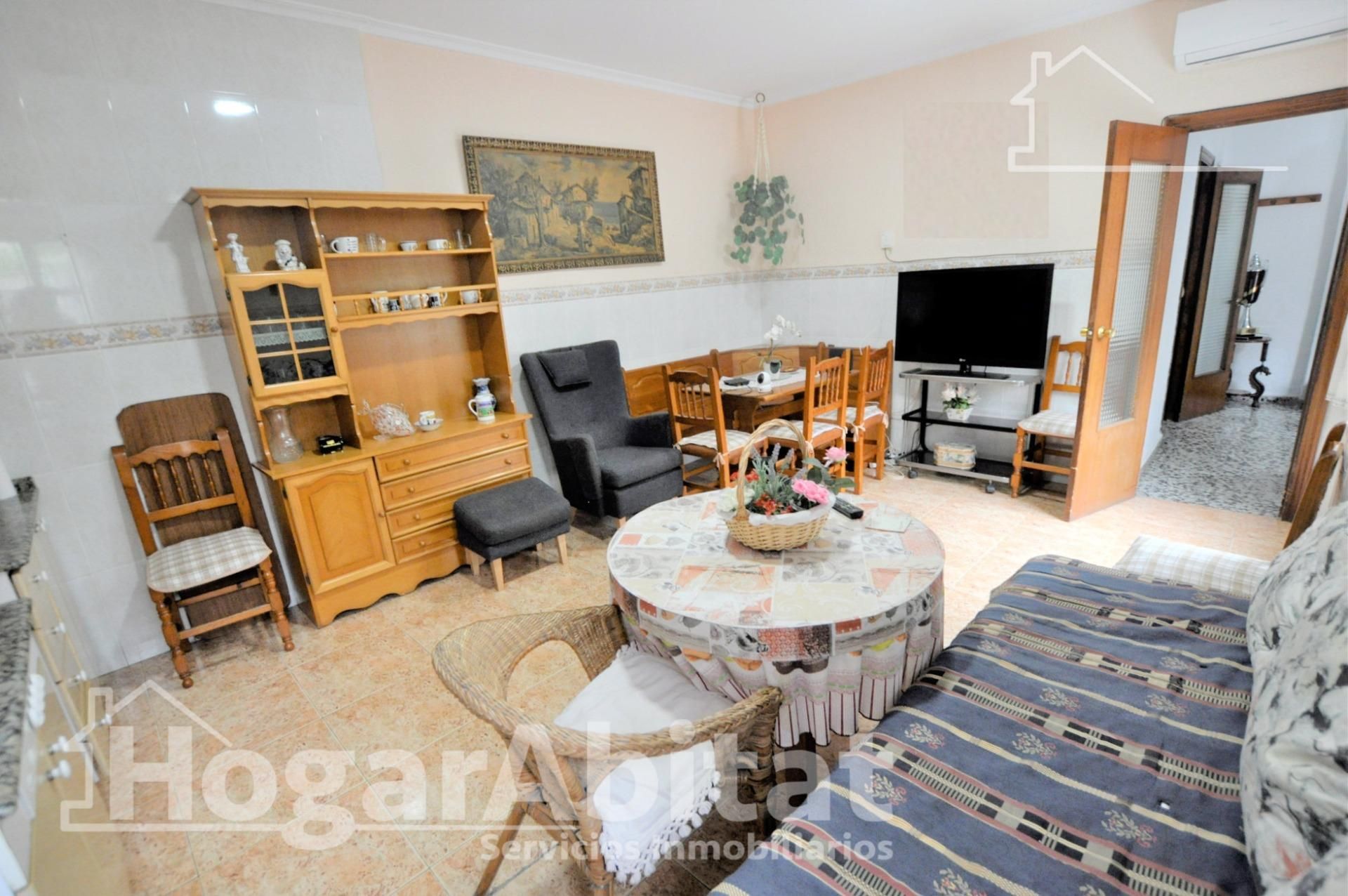 Living room of House or chalet for sale in Burjassot  with Air Conditioner and Terrace