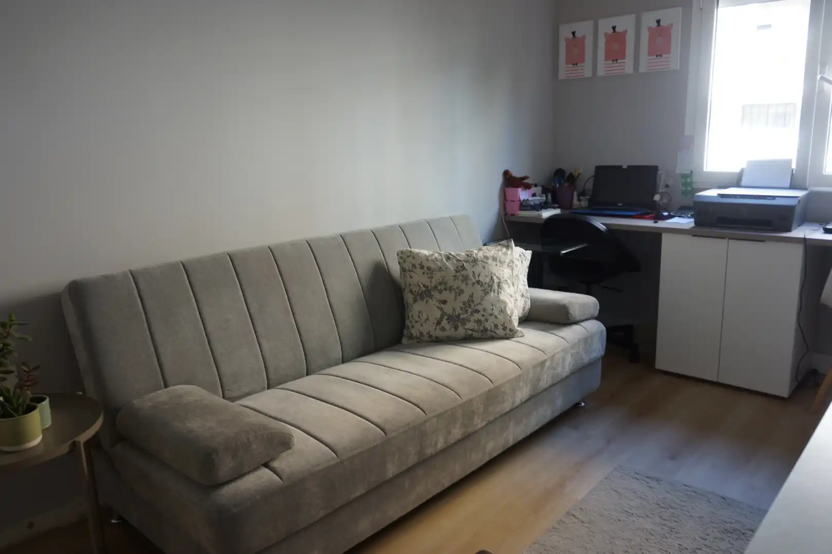 Sala d'estar de Pis en venda en Avilés amb Forn, Rentadora i Balcó