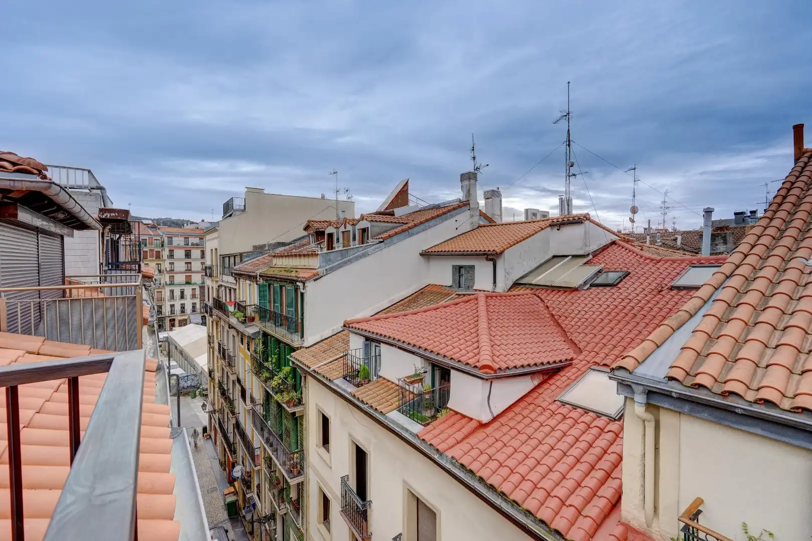 Vista exterior de Pis en venda en Donostia - San Sebastián  amb Terrassa