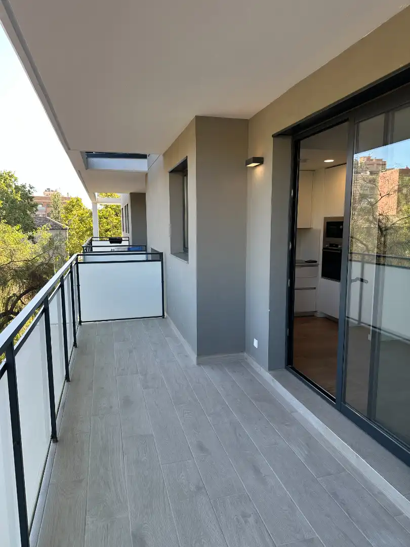 Balcony of Flat for rent in L'Hospitalet de Llobregat  with Air Conditioner, Parquet flooring and Oven