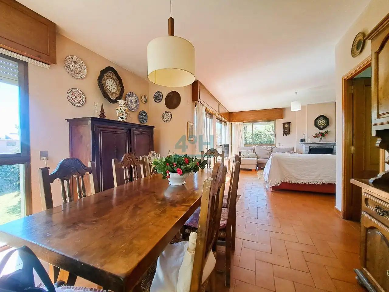 Menjador de Casa o xalet en venda en San Cibrao das Viñas amb Calefacció, Jardí privat i Terrassa